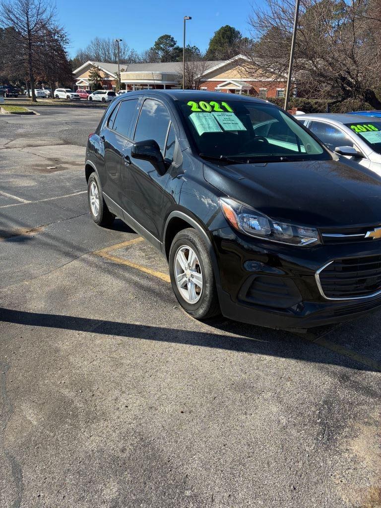 2021 Chevrolet Trax LS - Photo 11