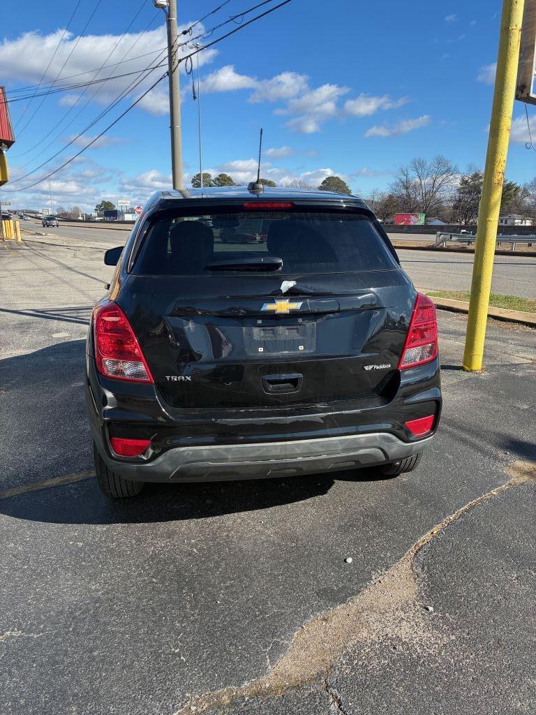 2021 Chevrolet Trax LS - Photo 10